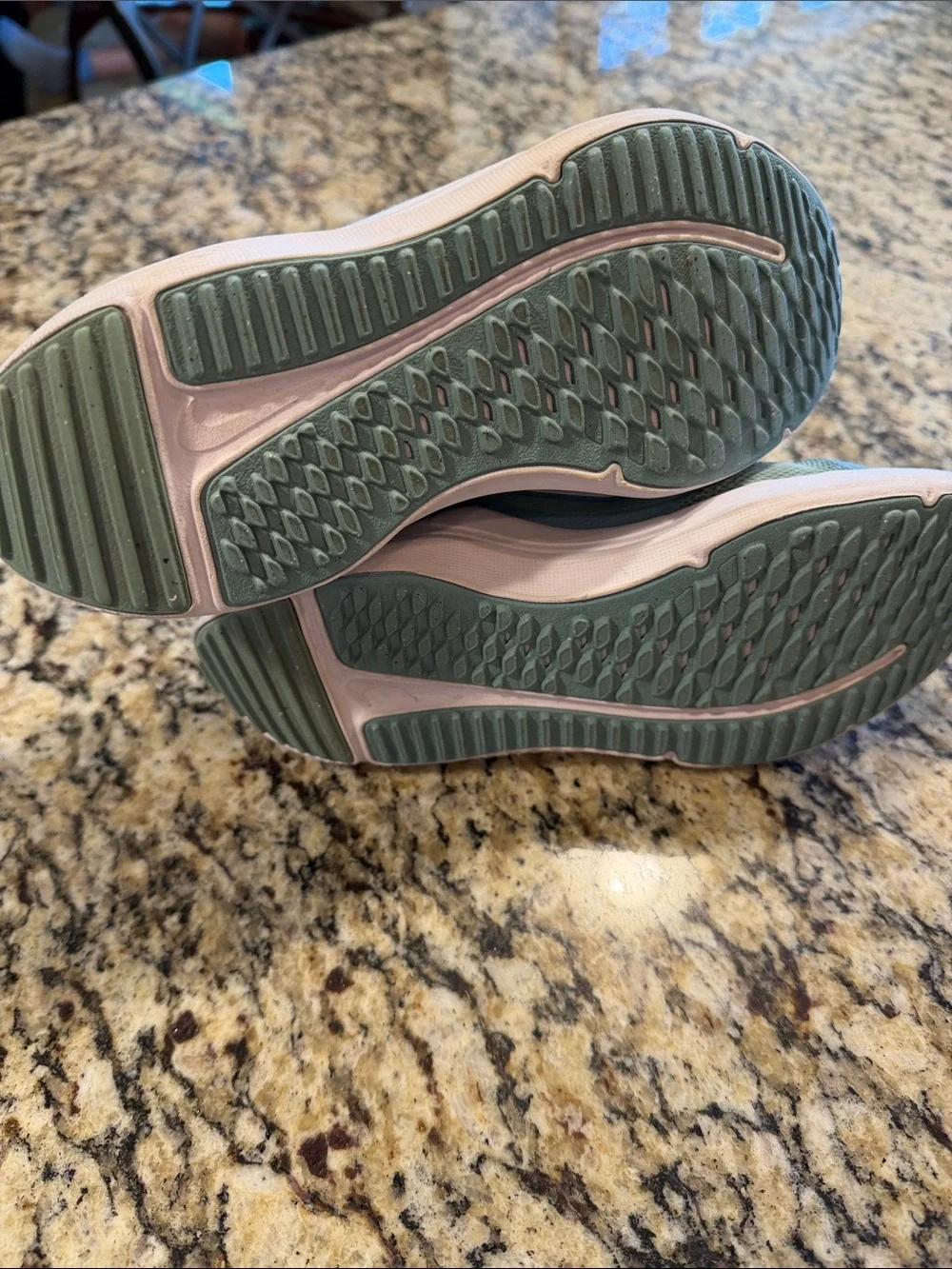 Nike Kids Mint Green Athletic Sneakers with White Swoosh Size 1Y